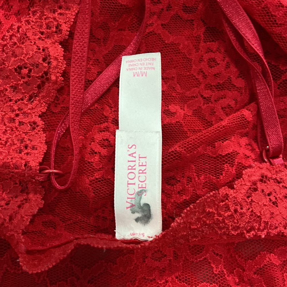 Victorias Secret Lace negligee - Picture 5 of 8